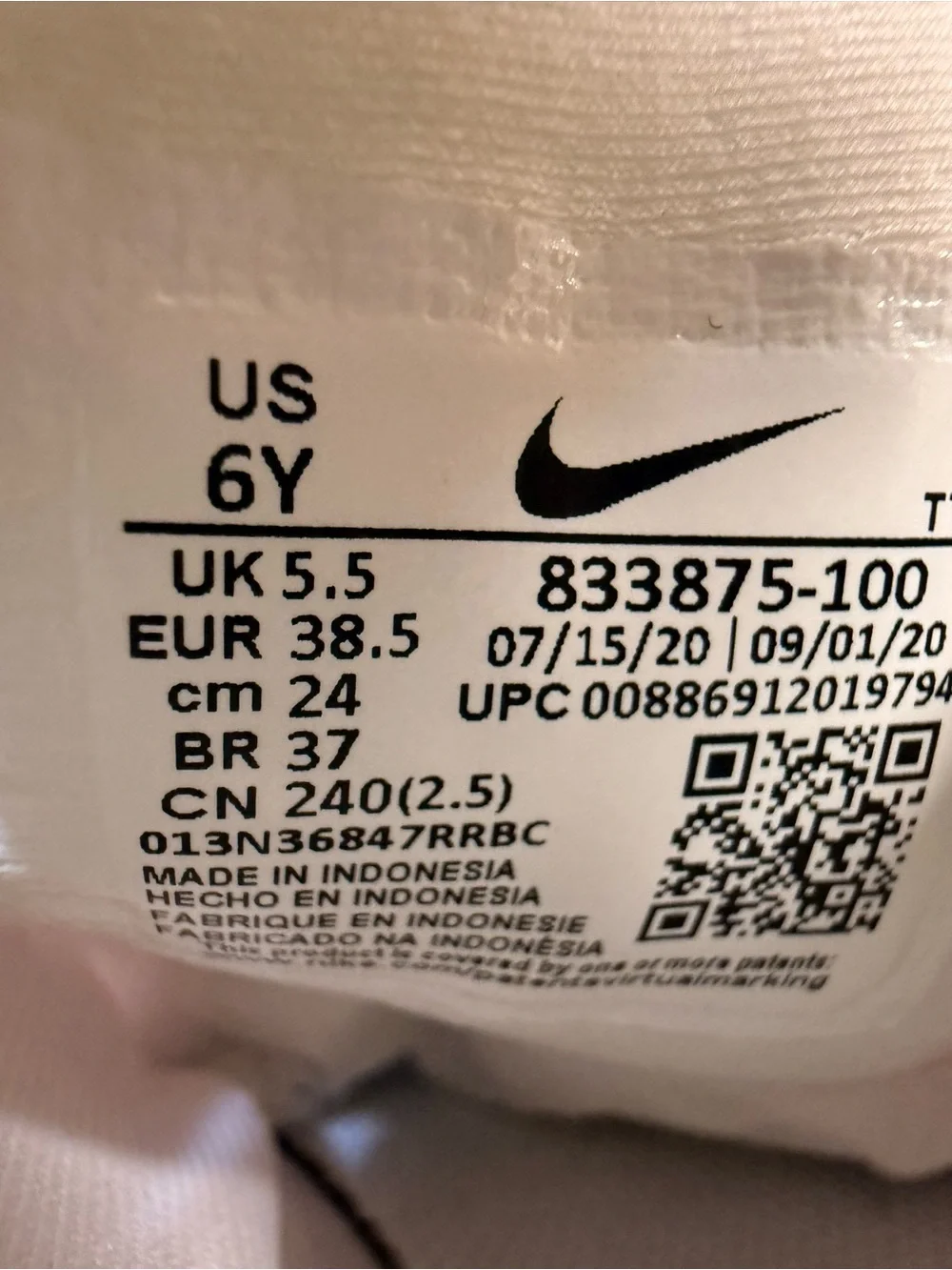 Nike Air Presto Triple White GS Sneakers 833875-100 Size 6Y